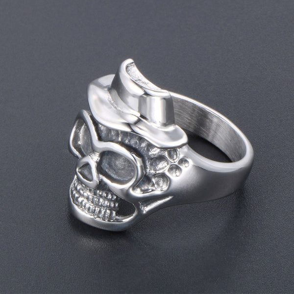 Skull Ring Wearing Hat - Stainless Steel HR7681