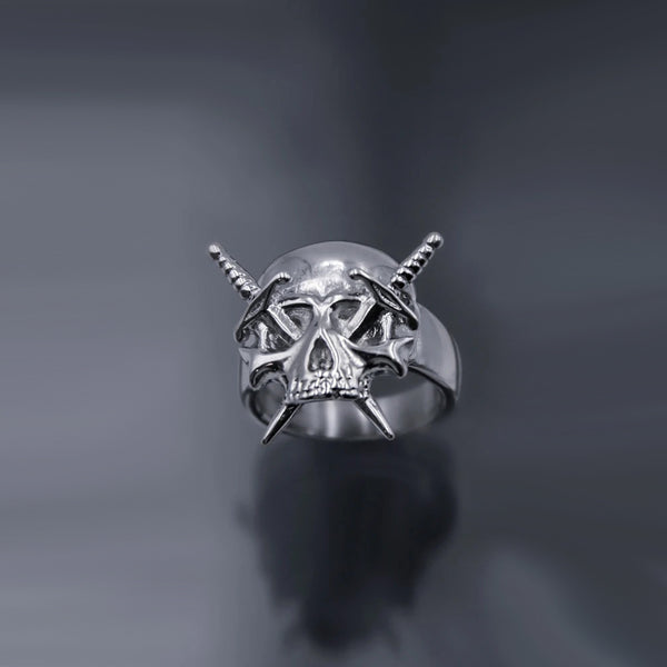 Skull Ring Double Dagger