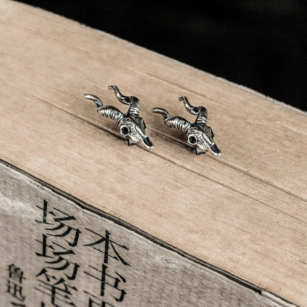 Deer Skull Earrings (Silver)