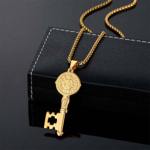 Heilige Benedikt-Medaille mit Schlüssel-Halskette – Exorzismus-Amulett