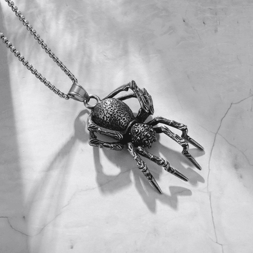 Gothic Black Widow Retro Stainless Steel Spider Pendant