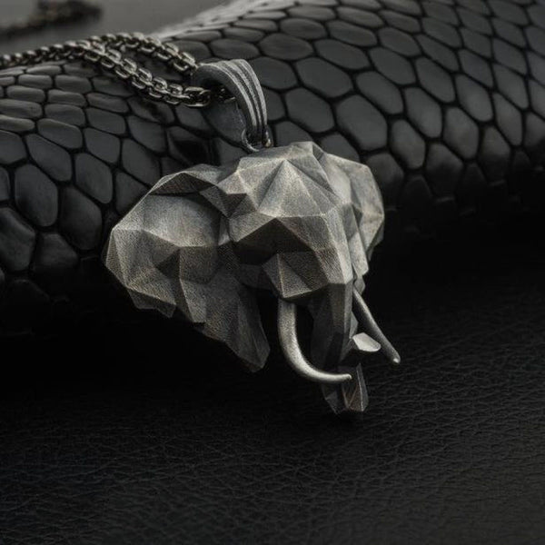 Geometrische Elefantenkopf-Halskette aus reinem Zinn