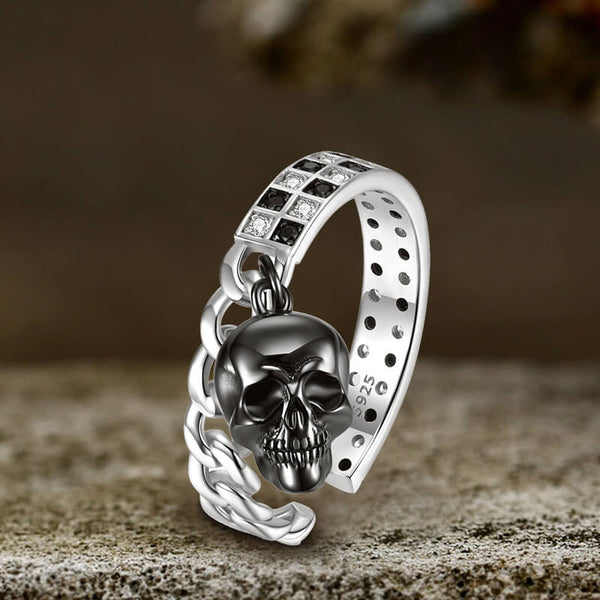 Offener Ring aus Sterlingsilber mit diamantbesetzter Kette und Totenkopf