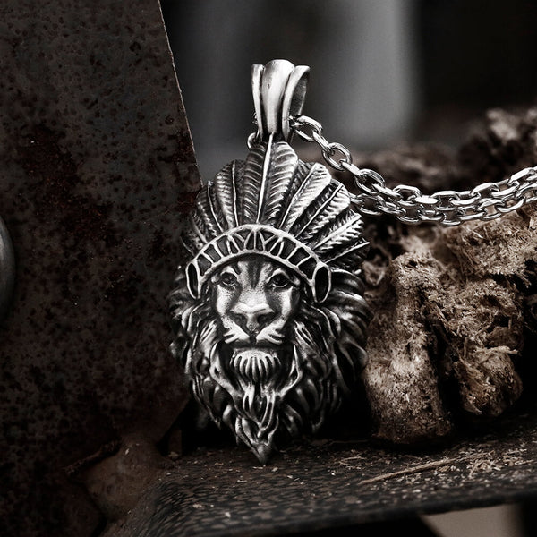 Collier en étain pur du Roi Lion indien