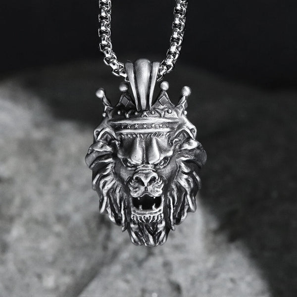 Collier en étain pur avec couronne du Roi Lion