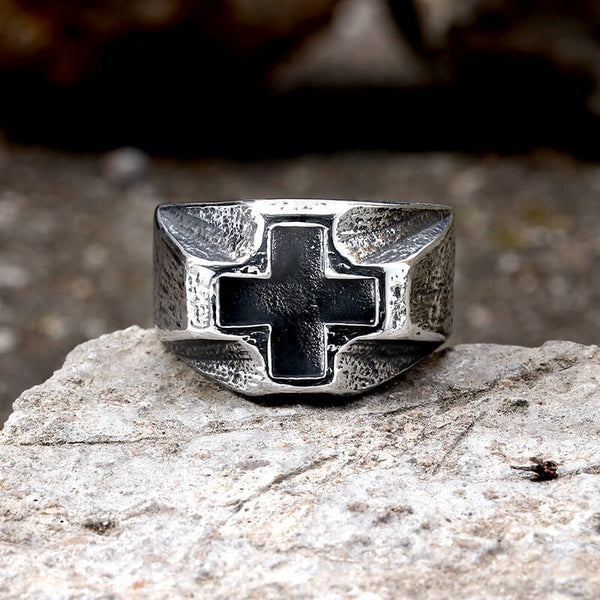 Retro-Ring aus Edelstahl mit griechischem Kreuz