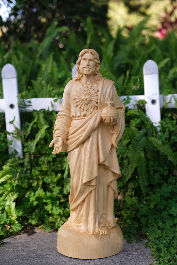 Ornement de statue du Sacré-Cœur de Jésus, cadeau chrétien, sculpture à la main en buis, bénédiction de Jésus, cadeau de prière